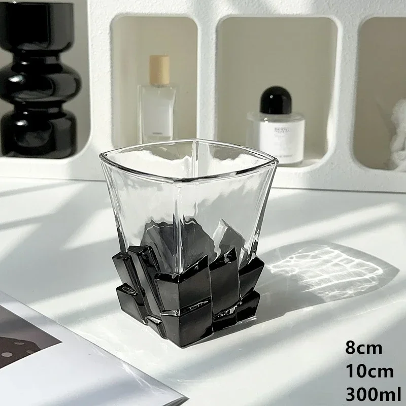 Geometric Onyx Base Glass Cup