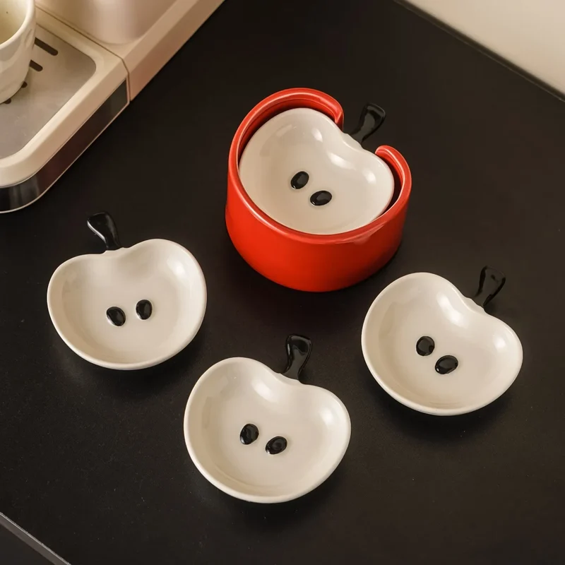 Yummy Apple-Shaped Snack Plates