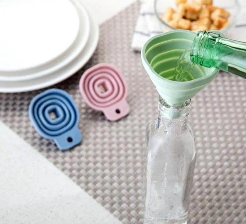 Small Retractable Tapered Liquid Dispenser