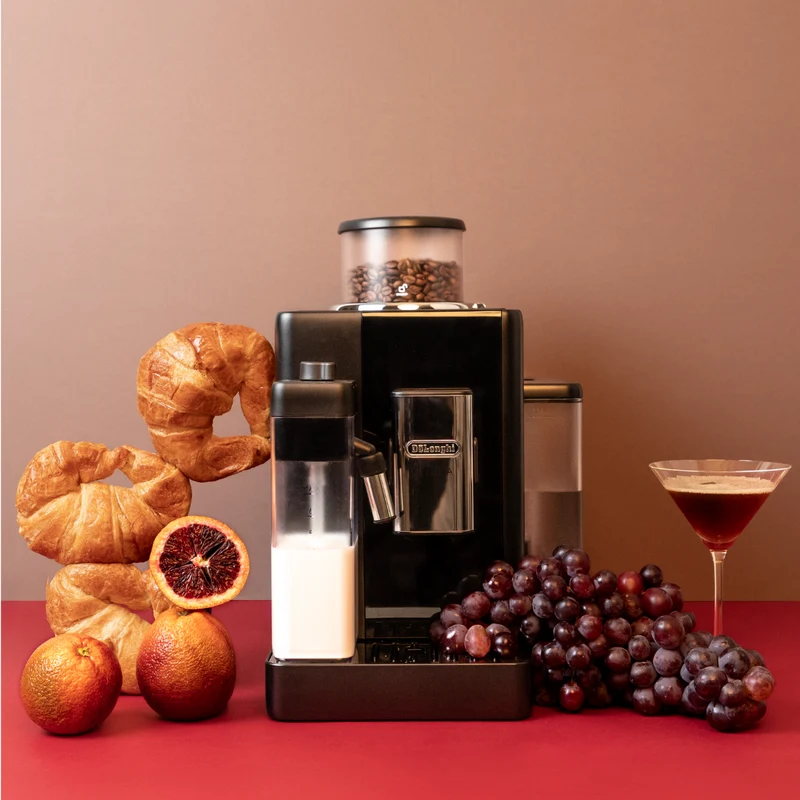 Cafetera Superautomatica Rivelia Negra Delonghi