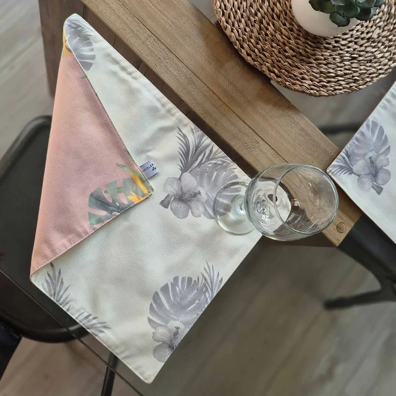 Set 4 Individuales Reversibles Tropical María Nicole Pauchard